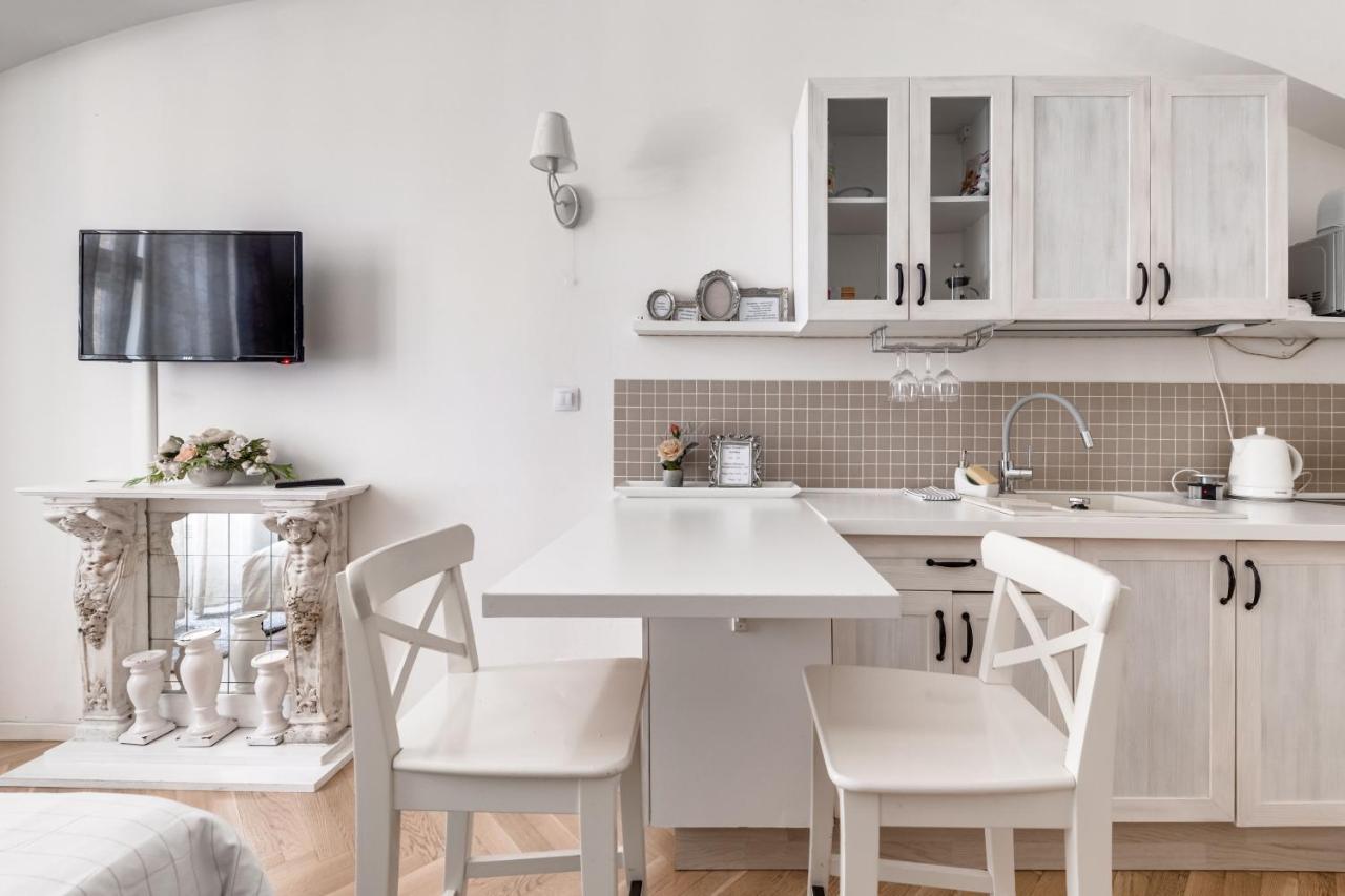 Apartments With The Lions Πράγα Εξωτερικό φωτογραφία